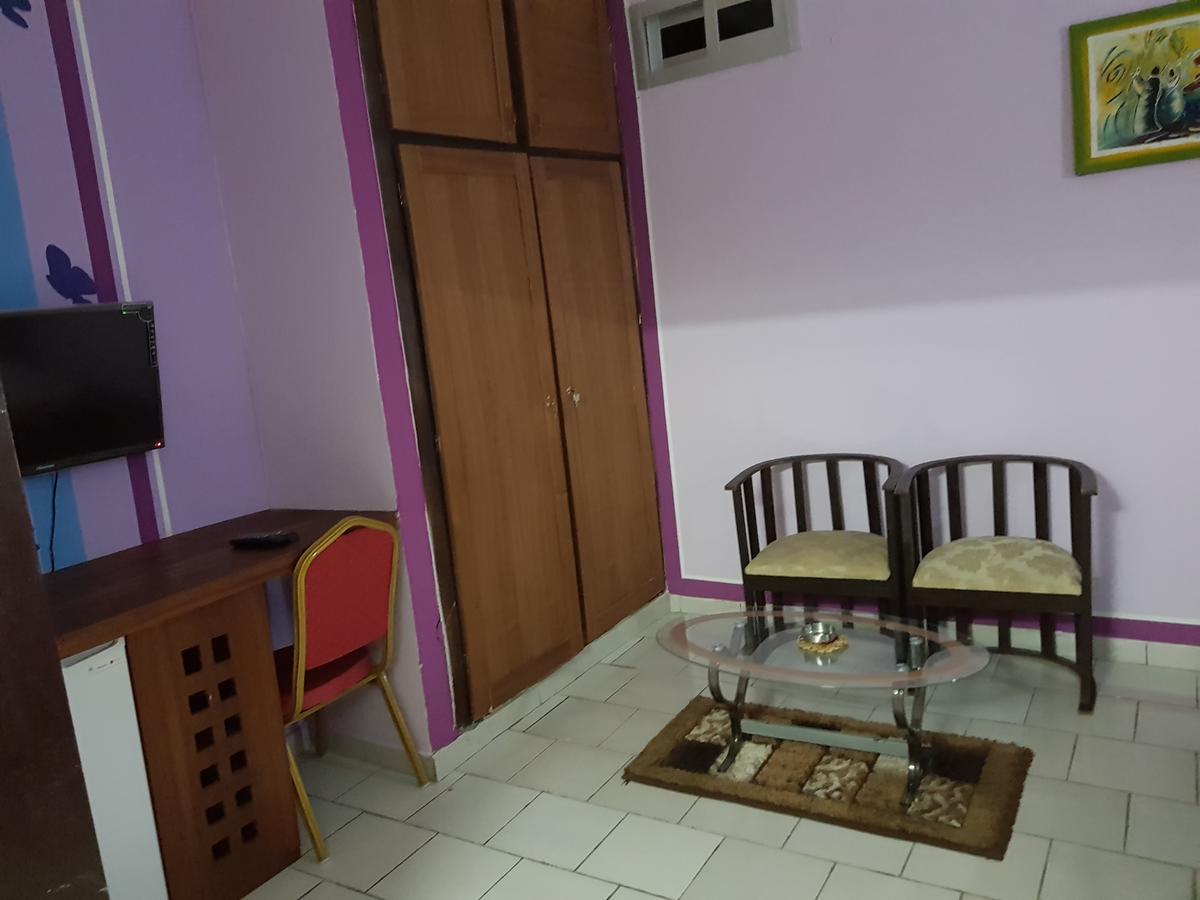 Lagrande-vi Hotell Abidjan Exteriör bild