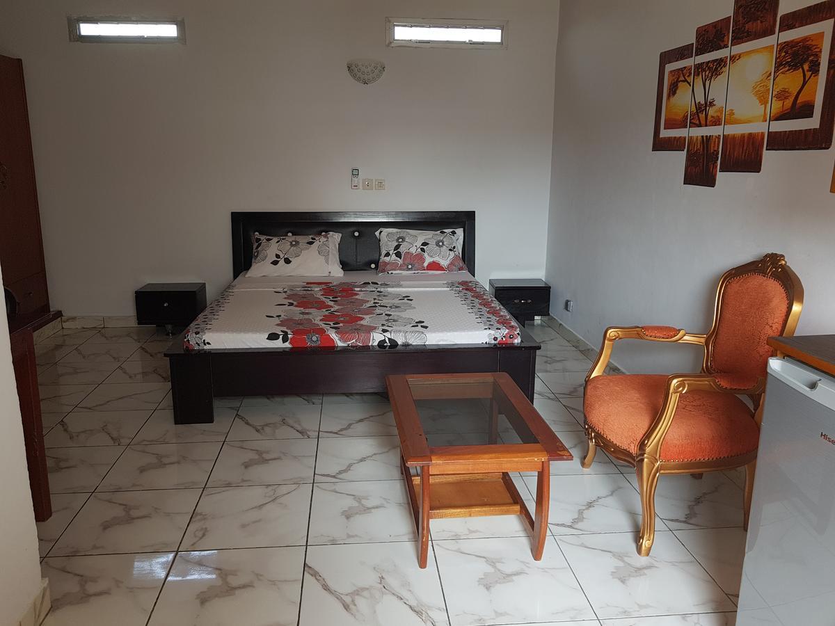 Lagrande-vi Hotell Abidjan Exteriör bild
