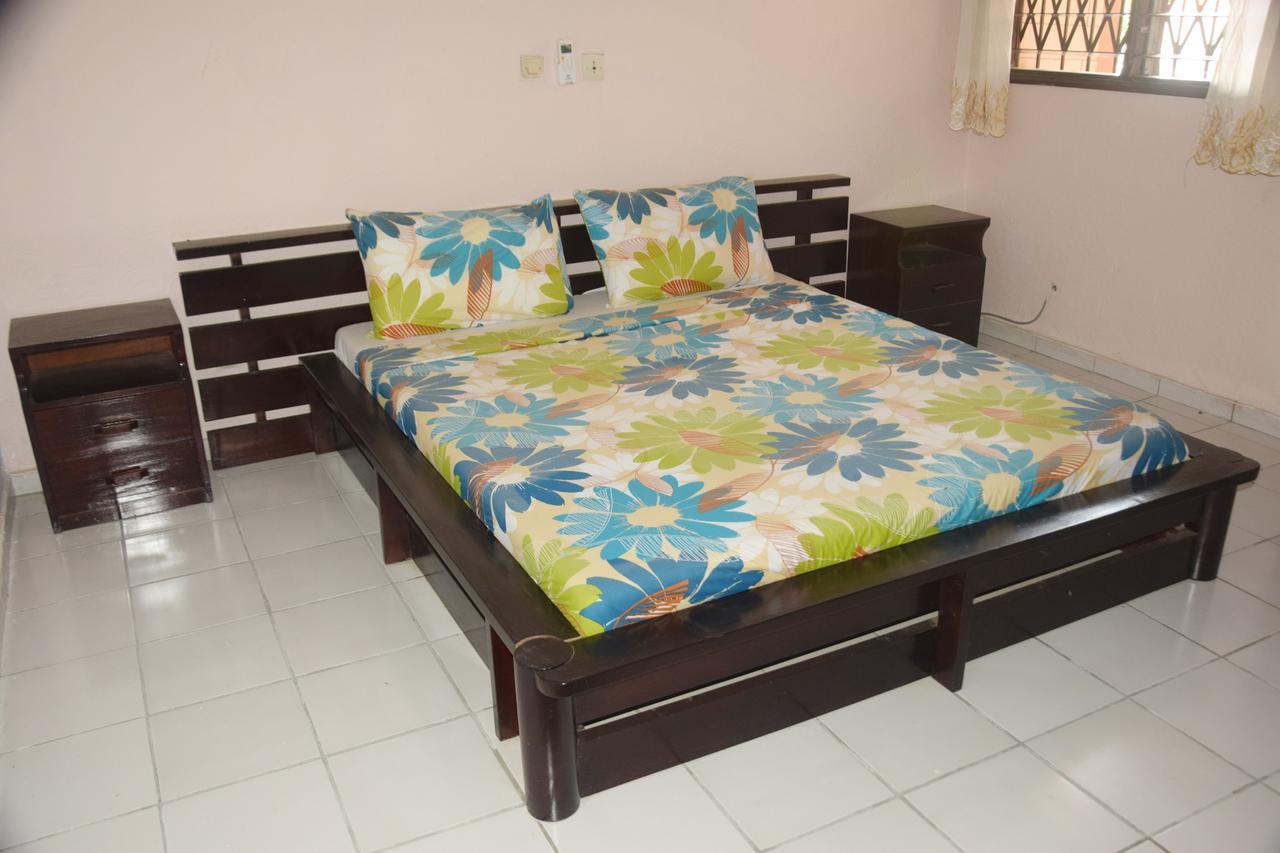 Lagrande-vi Hotell Abidjan Exteriör bild