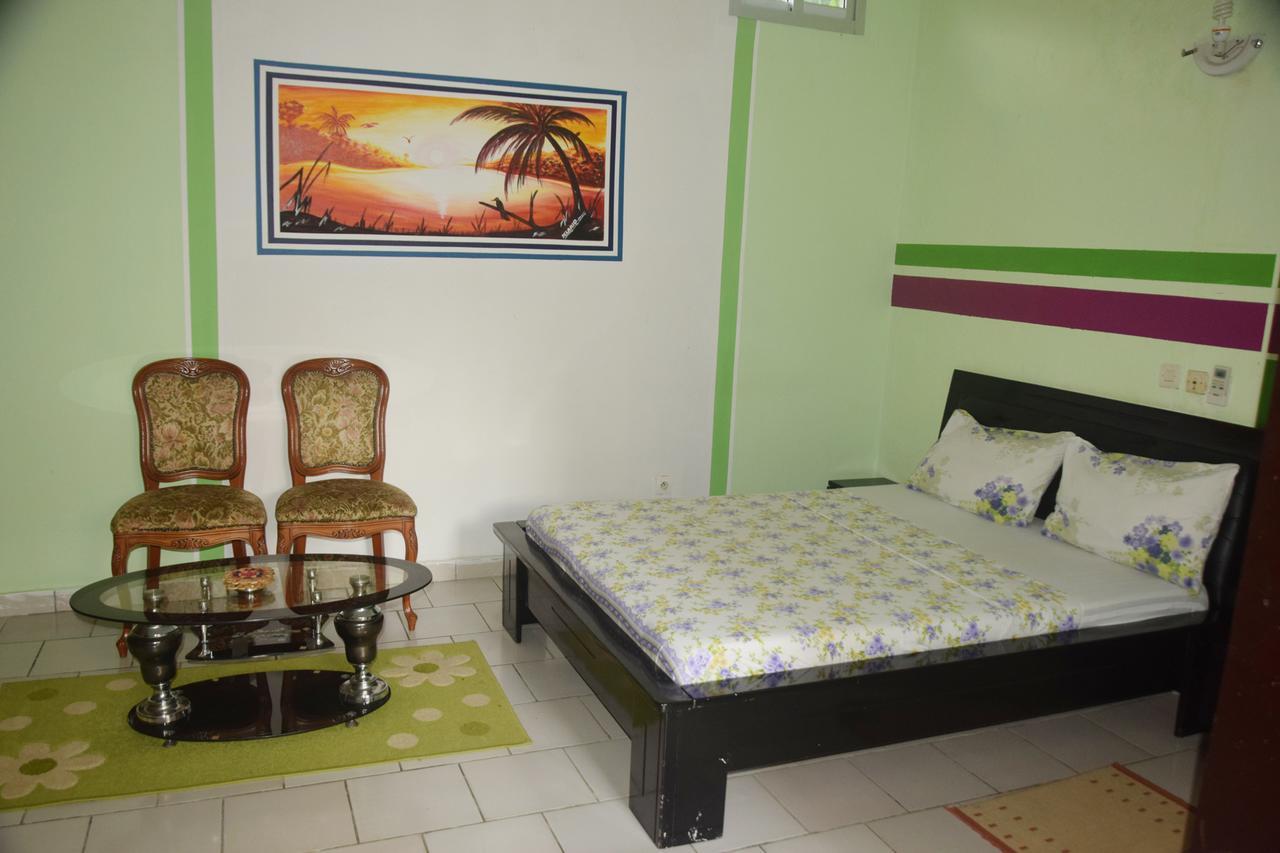 Lagrande-vi Hotell Abidjan Exteriör bild